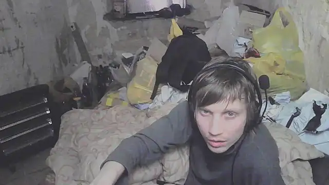 makarov1993 online show from May 4, 5:20 am