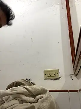 Michaell Spinelly online show from December 4, 7:54 pm