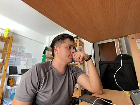 Snapshot of Haustin202 chatting on October 3, 6:24 pm Haustin202 online show from October 3, 6:24 pm