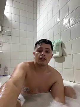 Snapshot of Haustin202 chatting on September 15, 9:49 pm Haustin202 online show from September 15, 9:49 pm