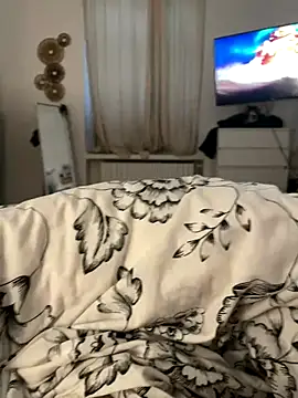 francy242 online show from November 12, 7:14 am