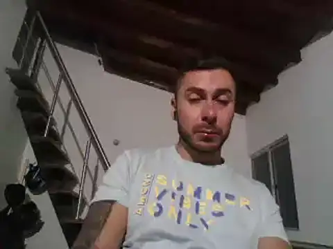 Snapshot of deibyzapata chatting on November 1, 2:37 am deibyzapata online show from November 1, 2:37 am