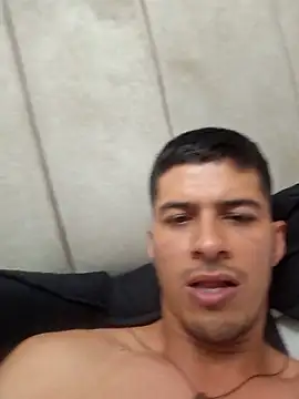 Snapshot of piterrr_hot chatting on November 1, 12:47 am piterrr hot online show from November 1, 12:47 am