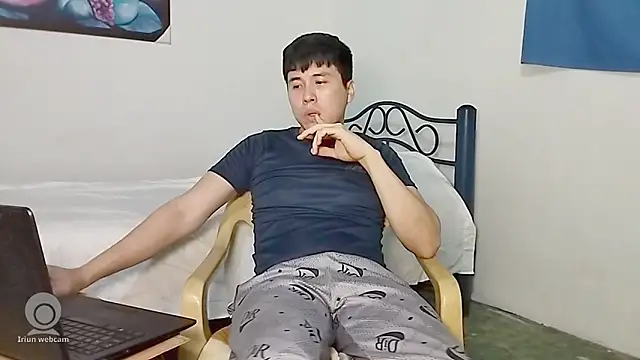 Nickk Wolf online show from May 31, 11:49 pm