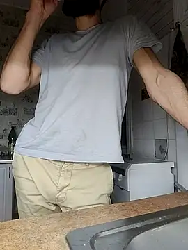 maikll989 online show from December 14, 10:50 pm