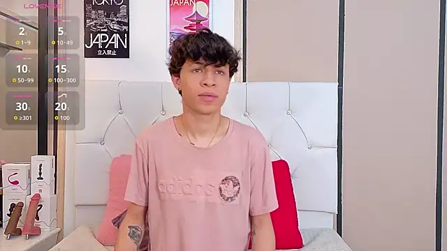 Axel  Evans online show from November 24, 12:39 pm