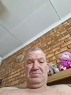 wallacelegend online show from December 23, 6:22 am