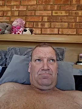 wallacelegend online show from September 18, 7:43 am