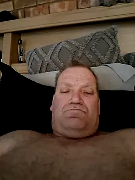 wallacelegend online show from October 15, 5:26 am