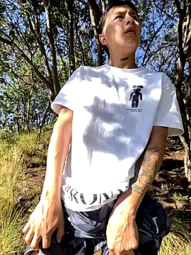 Snapshot of Archie-Davis chatting on October 24, 12:51 pm Archie-Davis online show from October 24, 12:51 pm