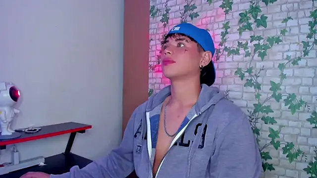 Jostin18 online show from October 20, 1:04 pm