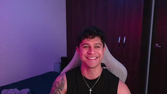 domsantiago  online show from October 12, 3:22 am