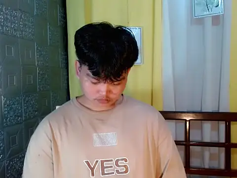 Reynelcock online show from November 10, 9:58 am