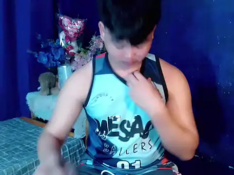 Reynelcock online show from October 27, 12:18 pm