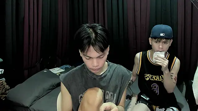 hotfreshdior online show from December 14, 8:16 pm