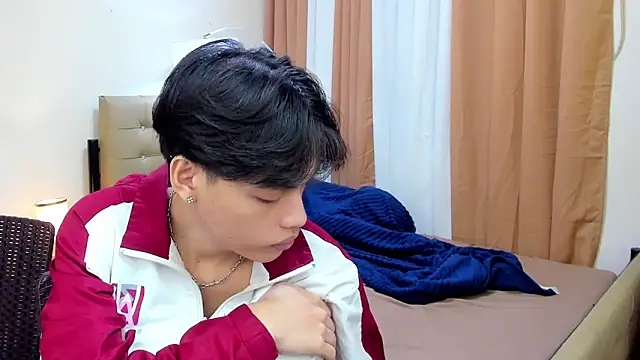 hotfreshdior online show from September 20, 9:04 pm