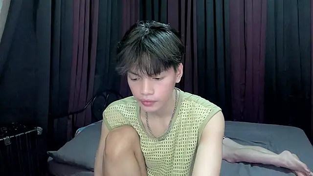 hotfreshdior online show from December 2, 6:11 pm