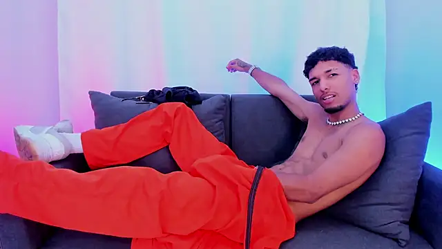 Thiagoferreti online show from November 1, 8:02 pm