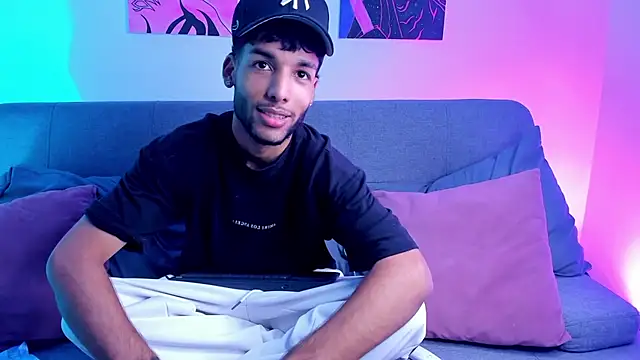 Thiagoferreti online show from July 7, 3:28 am