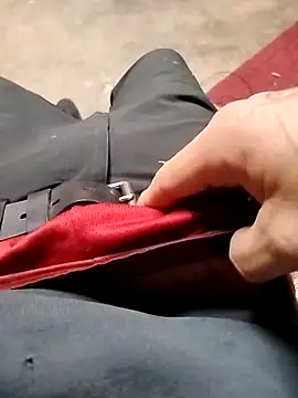 Harddick4u33 online show from December 1, 7:00 am