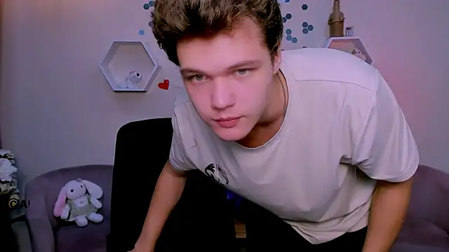 Snapshot of lucas_long_ chatting on September 27, 7:12 pm lucas long  online show from September 27, 7:12 pm