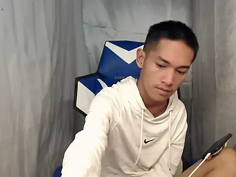 riks tyler online show from March 2, 7:21 pm