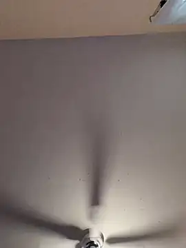 Cnutt310 online show from April 10, 11:45 pm