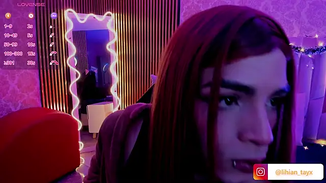 LIHIAN TAY online show from November 27, 3:32 am