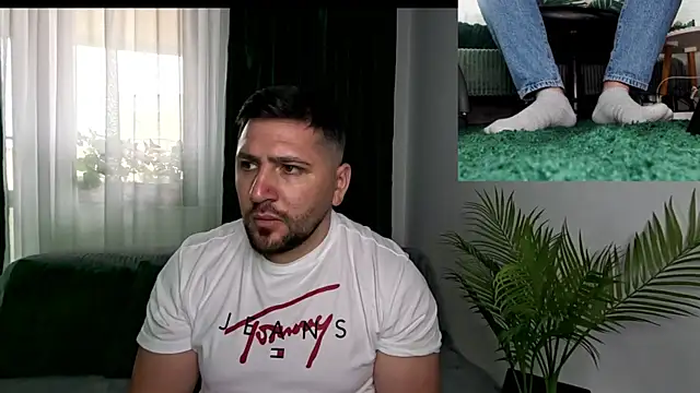 Gold Alpha Boy online show from June 2, 9:10 am