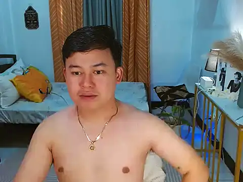 annocentboy online show from April 10, 4:52 am