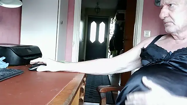 Solek56 online show from December 1, 9:01 am