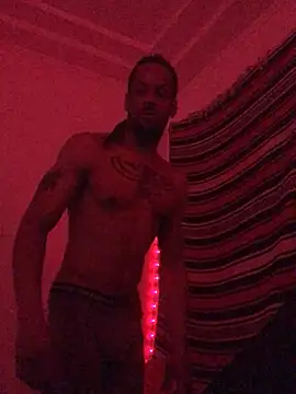 Taydagr8 online show from June 8, 7:20 am