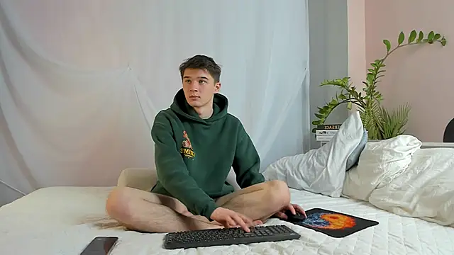 SherlockMax online show from March 29, 4:34 am