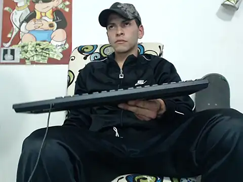 Snapshot of Thomasjons_ chatting on September 13, 4:24 am Thomasjons  online show from September 13, 4:24 am