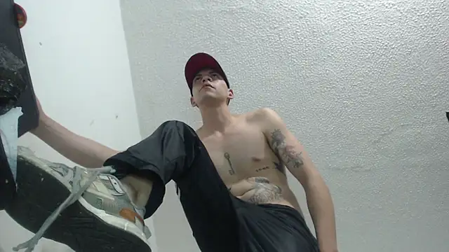 Thomasjons  online show from November 23, 2:33 am