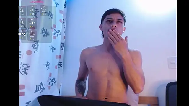 Snapshot of axel_davis_ chatting on October 20, 5:44 am axel davis  online show from October 20, 5:44 am