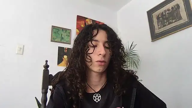 camille delrey online show from November 23, 6:08 pm