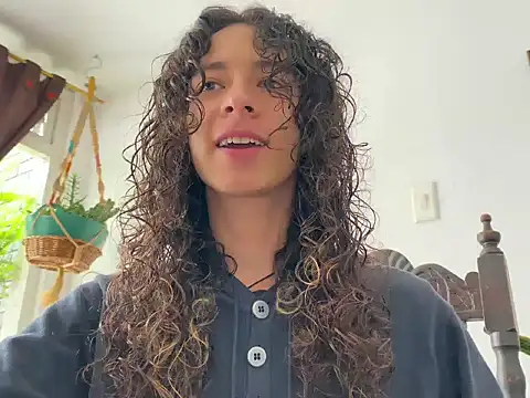 camille delrey online show from November 2, 4:33 pm