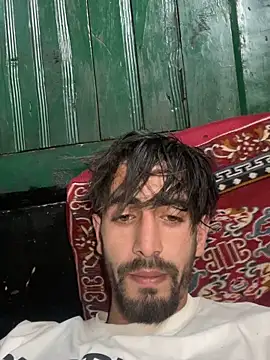 lyath3245 online show from April 18, 6:37 am