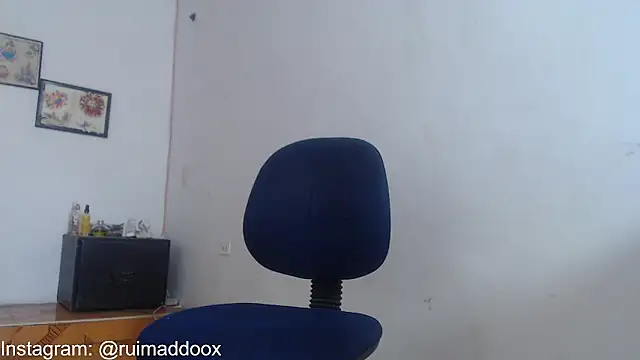 RuiMaddoox online show from February 8, 1:48 pm