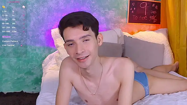 Snapshot of VicenteFerrer chatting on October 15, 12:29 am VicenteFerrer online show from October 15, 12:29 am