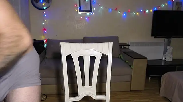 muscle uncut online show from October 26, 3:58 pm