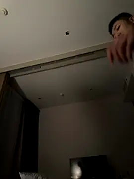 hotguyfuckhigh online show from October 18, 7:41 pm