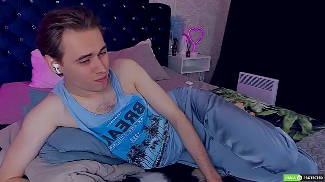 WilliamDyson online show from September 28, 3:26 am