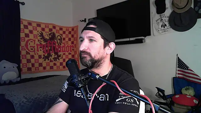 DevilPup75  online show from September 12, 3:06 am