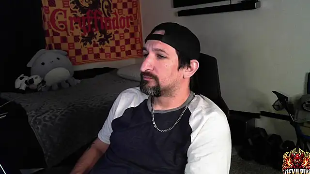 DevilPup75  online show from September 27, 11:35 pm