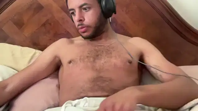 DERTYLAY online show from March 26, 8:46 pm