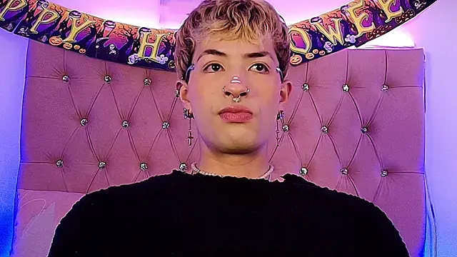 OzorioDany online show from October 18, 5:34 am