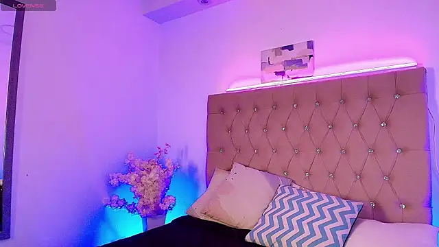 OzorioDany online show from November 4, 4:57 am