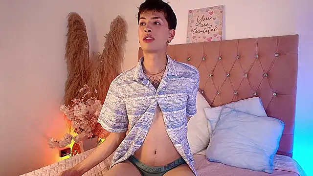 OzorioDany online show from February 3, 6:22 am